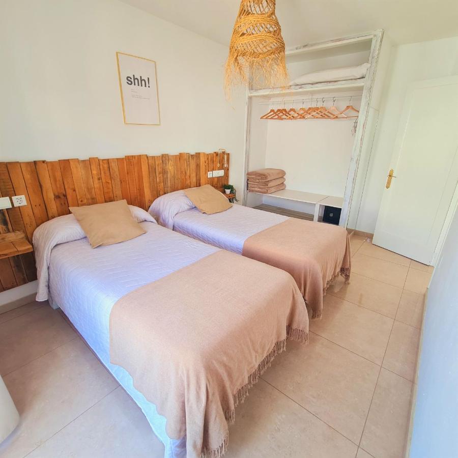 Tabbu Ibiza Apartments プラヤ・デン・ボッサ エクステリア 写真