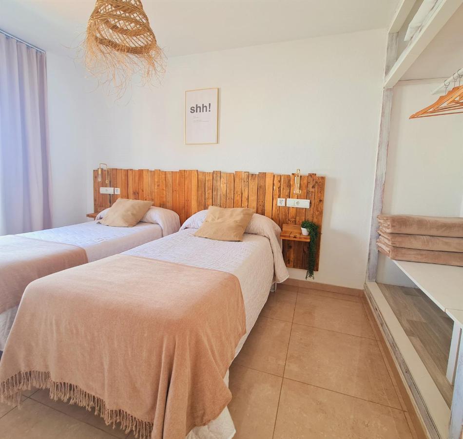 Tabbu Ibiza Apartments プラヤ・デン・ボッサ エクステリア 写真