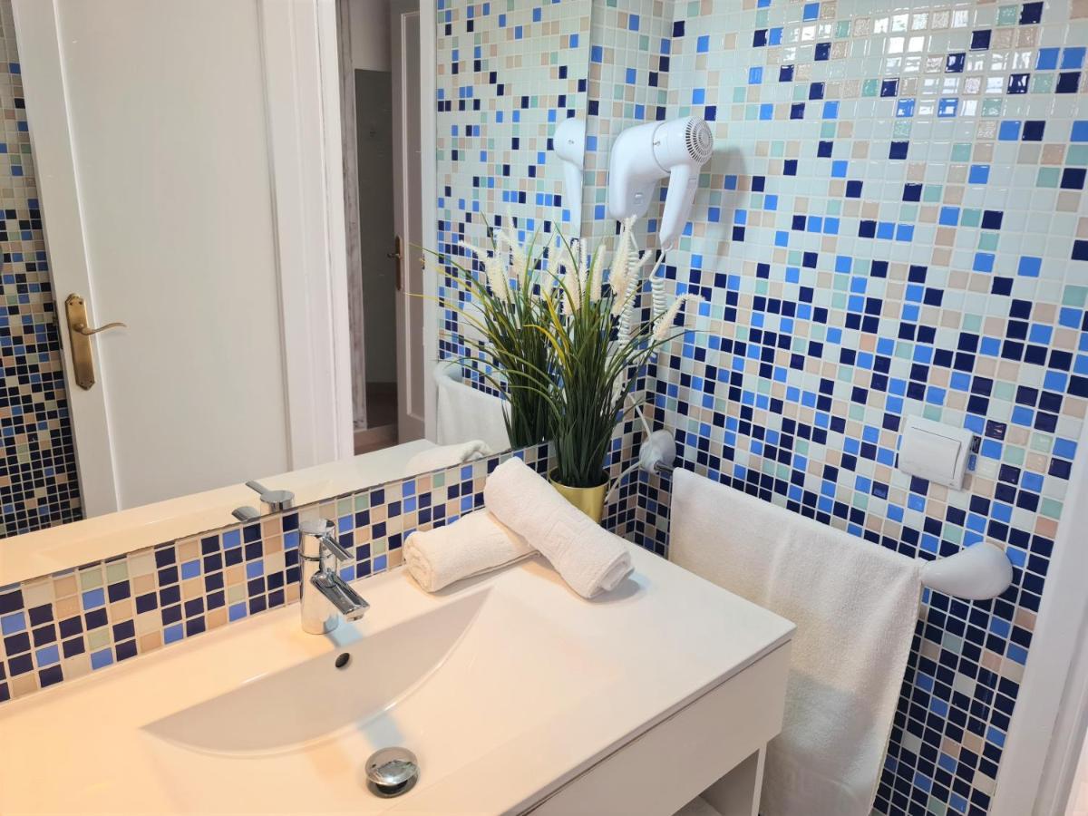 Tabbu Ibiza Apartments プラヤ・デン・ボッサ エクステリア 写真