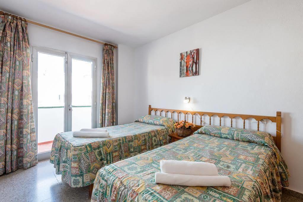 Tabbu Ibiza Apartments プラヤ・デン・ボッサ エクステリア 写真