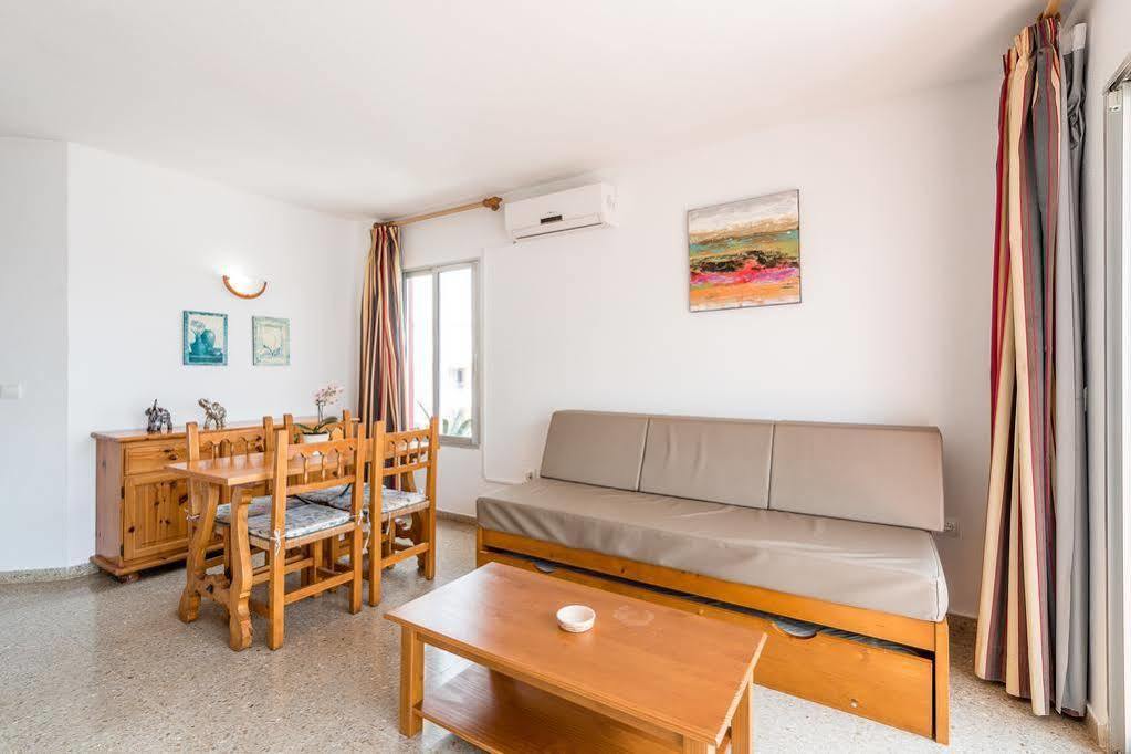 Tabbu Ibiza Apartments プラヤ・デン・ボッサ エクステリア 写真